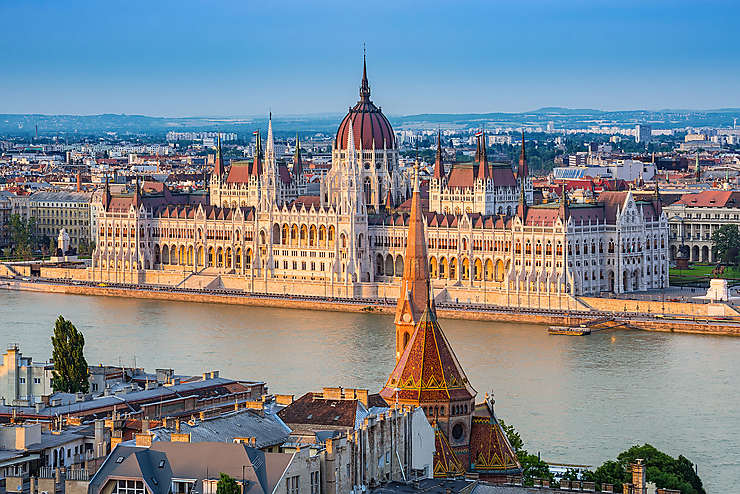budapest-parlement.1478994.w740