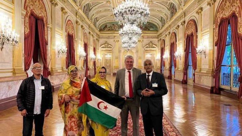 Les dirigeants du Polisario au parlement français Les dirigeants du Polisario au parlement français
