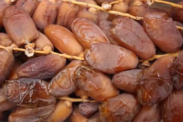Dates in branches Mature candied fruit