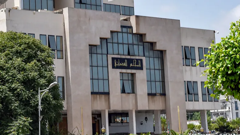 Le Scandale de l'Autoroute Est-Ouest Une Nouvelle Audience en Janvier Le Scandale de l'Autoroute Est-Ouest : Une Nouvelle Audience en Janvier