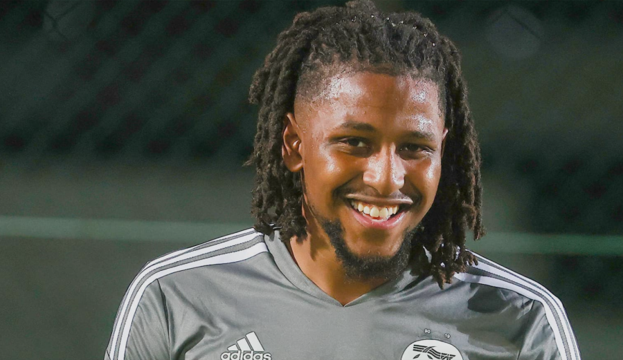 Yasser Larouci invite une star de la Premier League à rejoindre l'équipe nationale algérienne Yasser Larouci invite une star de la Premier League à rejoindre l'équipe nationale algérienne