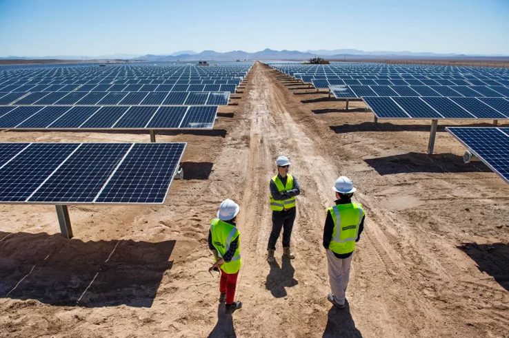 Révolution Solaire en Algérie Lancement d'un Mega-Projet de 2000 MW ! Révolution Solaire en Algérie : Lancement d'un Mega-Projet de 2000 MW !