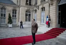 Crise diplomatique : L’Algérie convoque l’ambassadeur de France et hausse le ton Crise diplomatique : L’Algérie convoque l’ambassadeur de France et hausse le ton