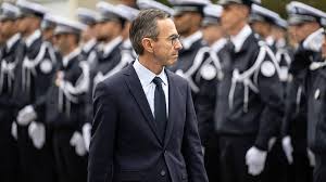 France-Algérie les déclarations explosives de Retailleau menacent la paix France-Algérie : les déclarations explosives de Retailleau menacent la paix