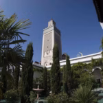 Grande Mosquée de Paris ’Épicentre d’une Offensive Politique et Médiatique
