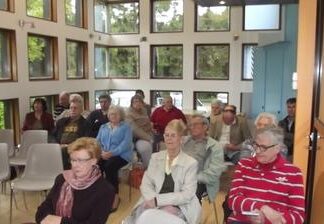 Isabelle Vahé : l’écrivaine française qui brise le silence sur les abus coloniaux Isabelle Vahé : l'écrivaine française qui brise le silence sur les abus coloniaux