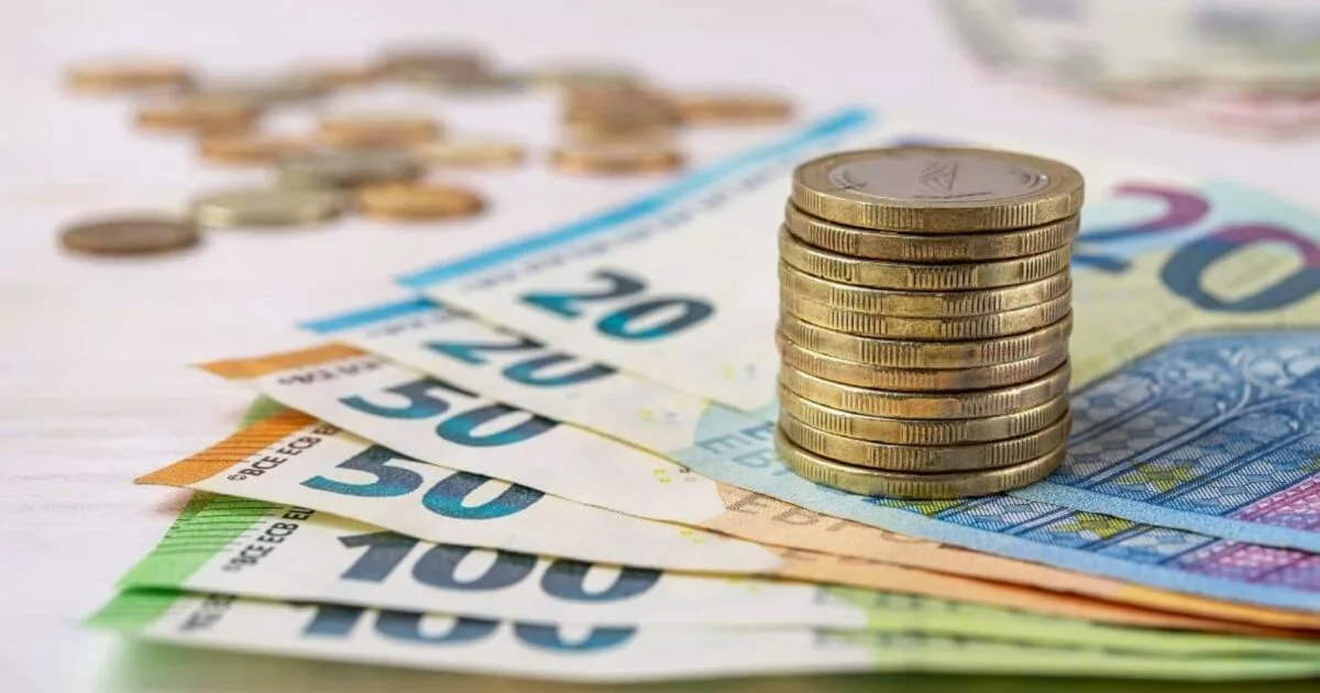 Euro marché noir Alger Square Port-Saïd avril 2026 – taux 281 dinars