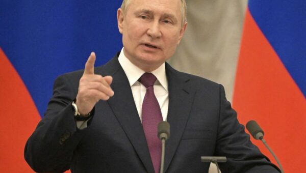 En représailles au gel des avoirs russes en Europe / Poutine impose le rouble pour le paiement de l’approvisionnement en gaz
