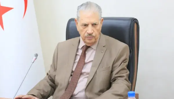 Parlement : le président cache aujourd&rsquo;hui le destin de l&rsquo;Algérie et l&rsquo;unit