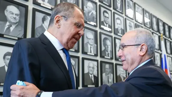 Lavrov en Algérie.. Une médiation algérienne entre la Russie et l&rsquo;Ukraine ?