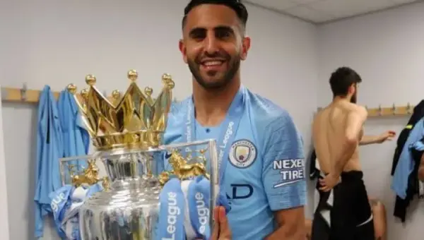 Football: Mahrez remporte la Premier League avec Manchester City