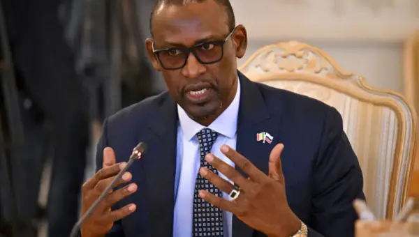 La Russie annonce la poursuite de son soutien financier militaire et le Mali accuse la France de crimes de guerre