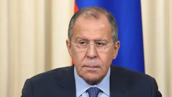 Lavrov dénonce la mentalité coloniale de la France et de l&rsquo;Europe au Mali