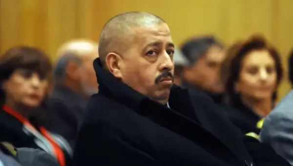 Saisie de 1064 voitures dans 311 conteneurs appartenant à Tahkout