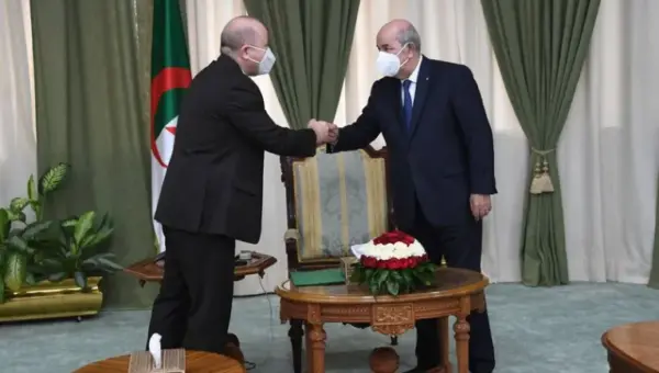 Le président Tebboune charge le Premier ministre de transmettre ses condoléances au peuple émirati