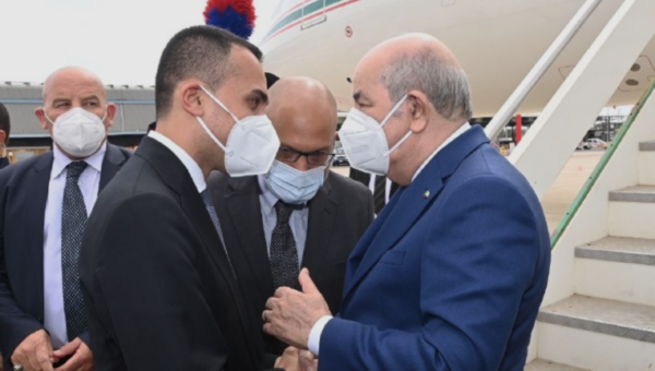 Tebboune arrive à Rome.. L&rsquo;Italie affecte deux chasseurs pour accompagner son avion