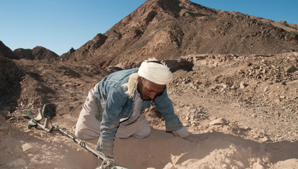 Arkab révèle des minéraux de terres précieuses et rares en Algérie