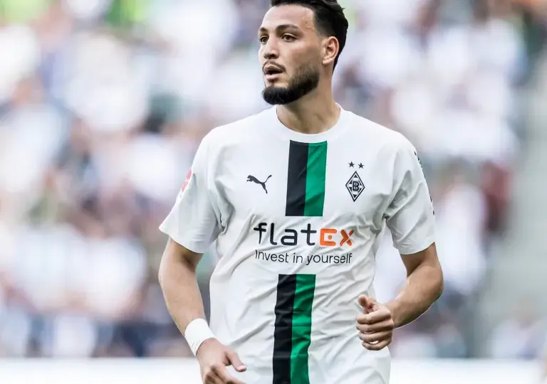 Algerie Foot: Ramy bensebaini termine sa saison en Ligue allemande avec des chiffres remarquables