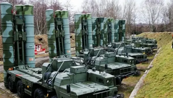 Le système de défense aérienne S-500 entre en service et l’Algérie fait partie des clients exclusifs