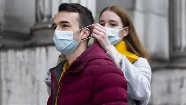 Malgré les signes d&rsquo;une avancée dans la crise sanitaire, Akhamokh met en garde contre l&rsquo;émergence de nouveaux mutants corona