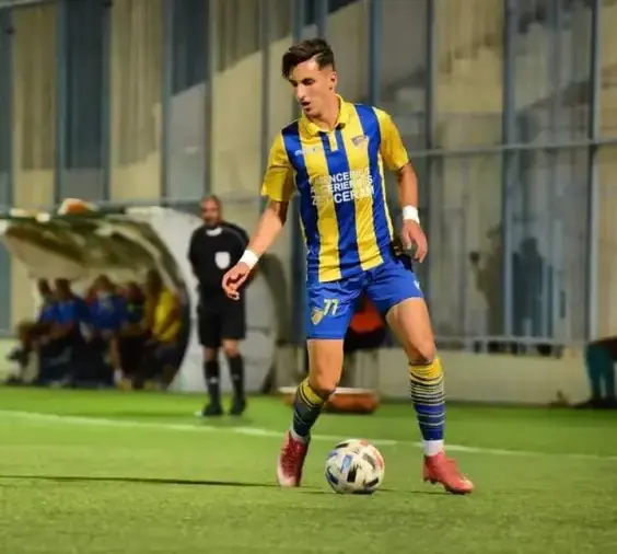 Adil Boulbina