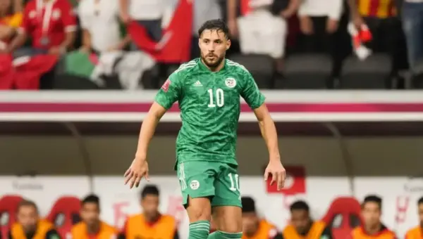 Les Qataris en colère contre la star de l&rsquo;équipe nationale algérienne