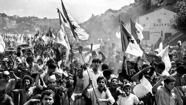 Algérie: le gouvernement alloue 600 milliards aux célébrations de la soixantième fête de l&rsquo;indépendance