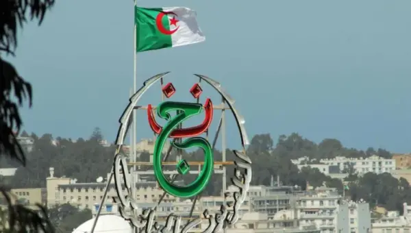 Découvrez les commentateurs du match Algérie-Ouganda et les chaînes qui diffuse