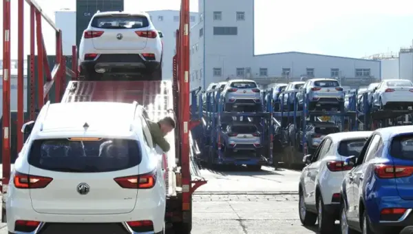 Importation de voitures: 3 étapes urgentes proposées pour résoudre la crise