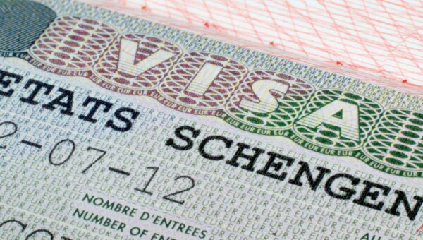 Visa Schengen : les services consulaires français rejettent en masse les demandes des Algériens