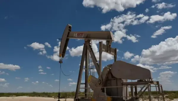 Une décision de l&rsquo;Union européenne envers la Russie fait monter les prix du pétrole