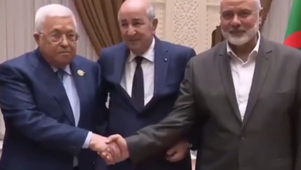 Vidéo: Abdelmadjid Tebboune réunit Mahmoud Abbas et Ismail Haniyeh dans une rencontre historique