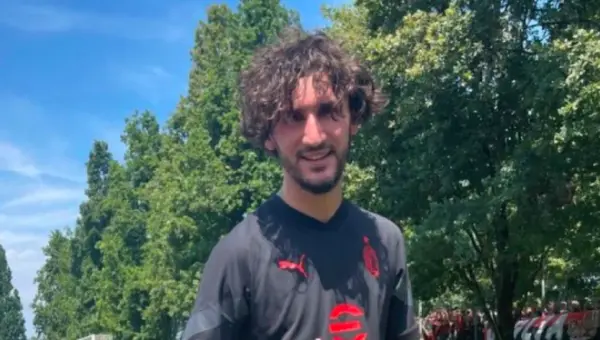 Yacine Adli : Bennacer est l&rsquo;un des meilleurs milieux de terrain du monde