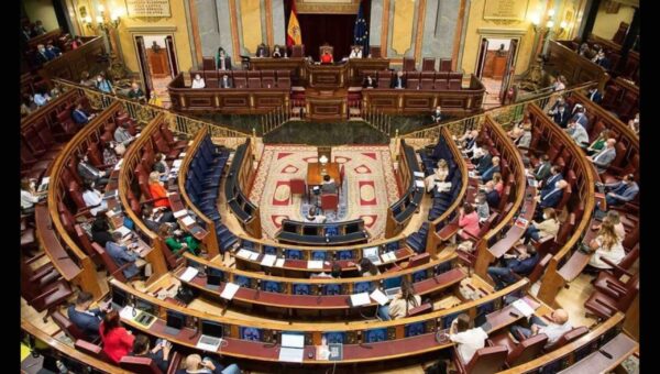Espagne : le parlement presse le gouvernement pour revoir sa copie concernant l’Algérie