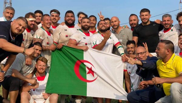 L’Algérie disputera la demi-finale de l’Africa Rugby Cup, ce mercredi , contre le Kenya. L’équipe algérienne n’est plus qu’à une marche de la finale de ce tournoi africain, dont le vainqueur participera à la prochaine Coupe du monde de rugby. C’est un match décisif qui se jouera donc à Marseille, face à une talentueuse équipe du Kenya.