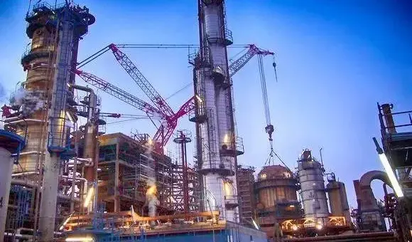Malgré la grande controverse à son sujet, la raffinerie Augusta réalise de gros profits pour l&rsquo;Algérie