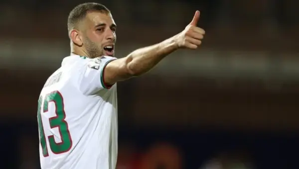 Mercato d&rsquo;été: Islam Slimani est à la croisée des chemins, la destination française est la plus proche
