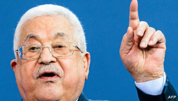 Un « scandale diplomatique »: un journal révèle les scènes qui ont précédé les déclarations de Mahmoud Abbas