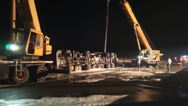 Urgence à Sétif après le renversement d&rsquo;un camion-citerne sur l&rsquo;autoroute