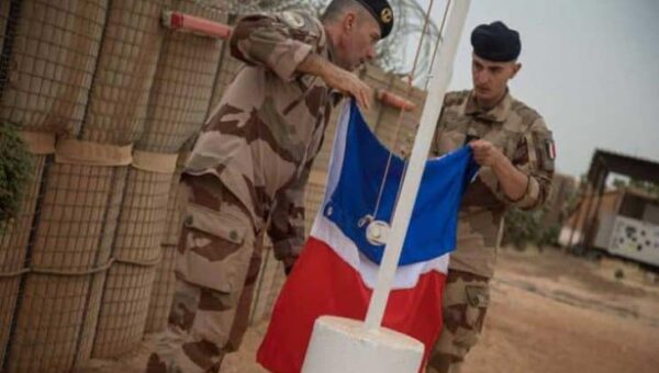 France: Outre le cas du Mali, pourquoi le sentiment anti-français augmente-t-il en Afrique ?