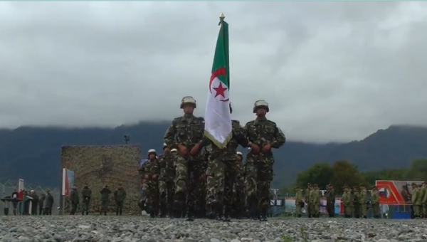 5000 pièces militaires sont utilisées. L&rsquo;Algérie participe aux manœuvres russo-chinoises