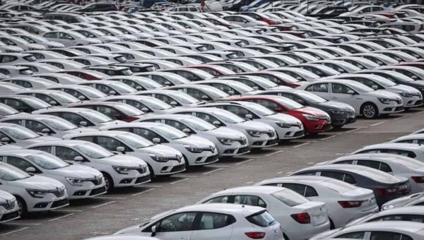 Dossier de l’automobile : Aïmene Benabderrahmane parle de « solutions radicales »