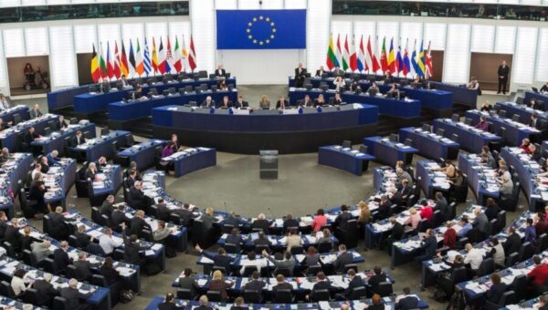 Scandale de corruption au Parlement européen: deux députés accusés de recevoir des pots-de-vin du Maroc