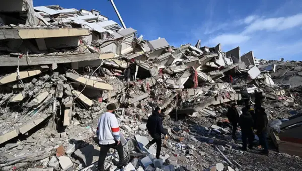 L&rsquo;Algérie apporte une aide financière de 45 millions de dollars à la Turquie et à la Syrie après le séisme