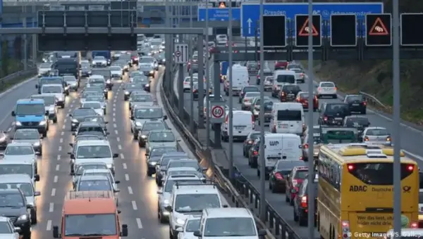 Le Parlement européen approuve l&rsquo;interdiction de la vente de voitures à essence et diesel d&rsquo;ici 2035