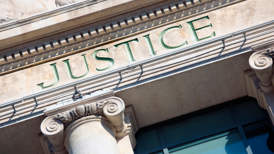 Affaire de Révocation d'un Juge du Droit d'Asile en France : Accusations de Racisme, Islamophobie et Homophobie