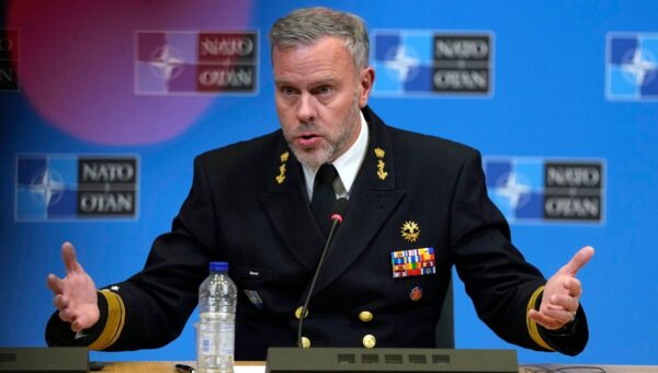 Crise d’Approvisionnement d’Armes pour l’Ukraine : L’OTAN face à un Défi Majeur