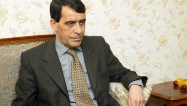 Décès du Général à la Retraite Hocine Benhadid : Un Hommage de la Nation Algérienne