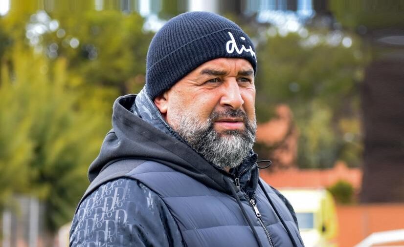 JS Kabylie : Les Dirigeants Poursuivent leur Quête d’un Nouvel Entraîneur