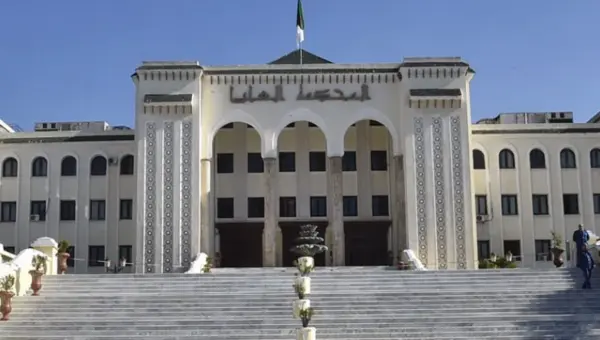 Jugement du Dossier de Dissimulation de Richesses et de Blanchiment d&rsquo;Argent : Un Tournant Majeur pour Bouteflika, Hadad, Tahkout et Autres Accusés